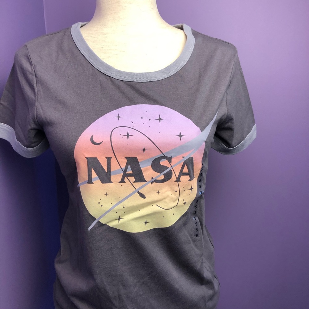 Fifth sun s NASA shirt